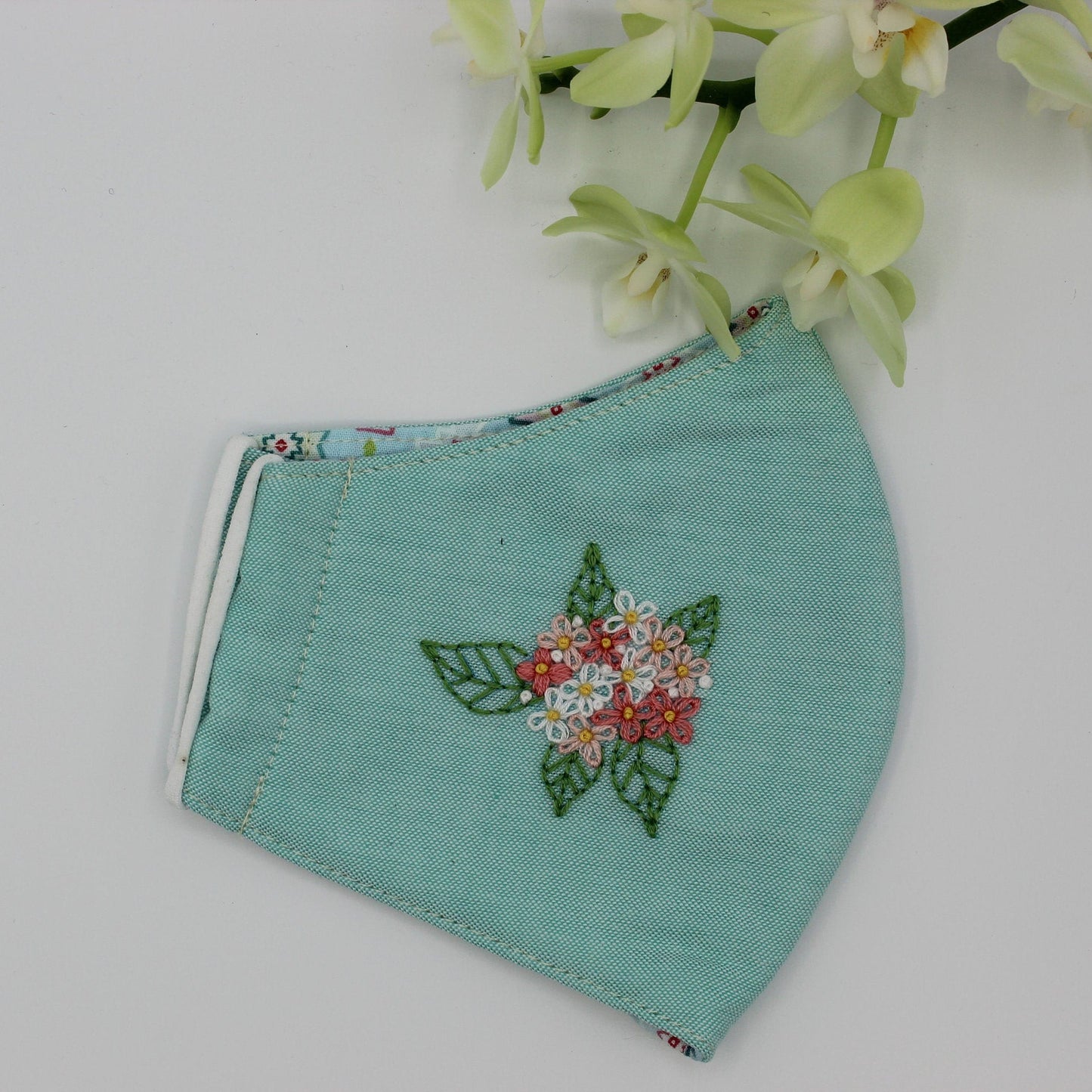Hand Embroidered Linen Face Mask M56
