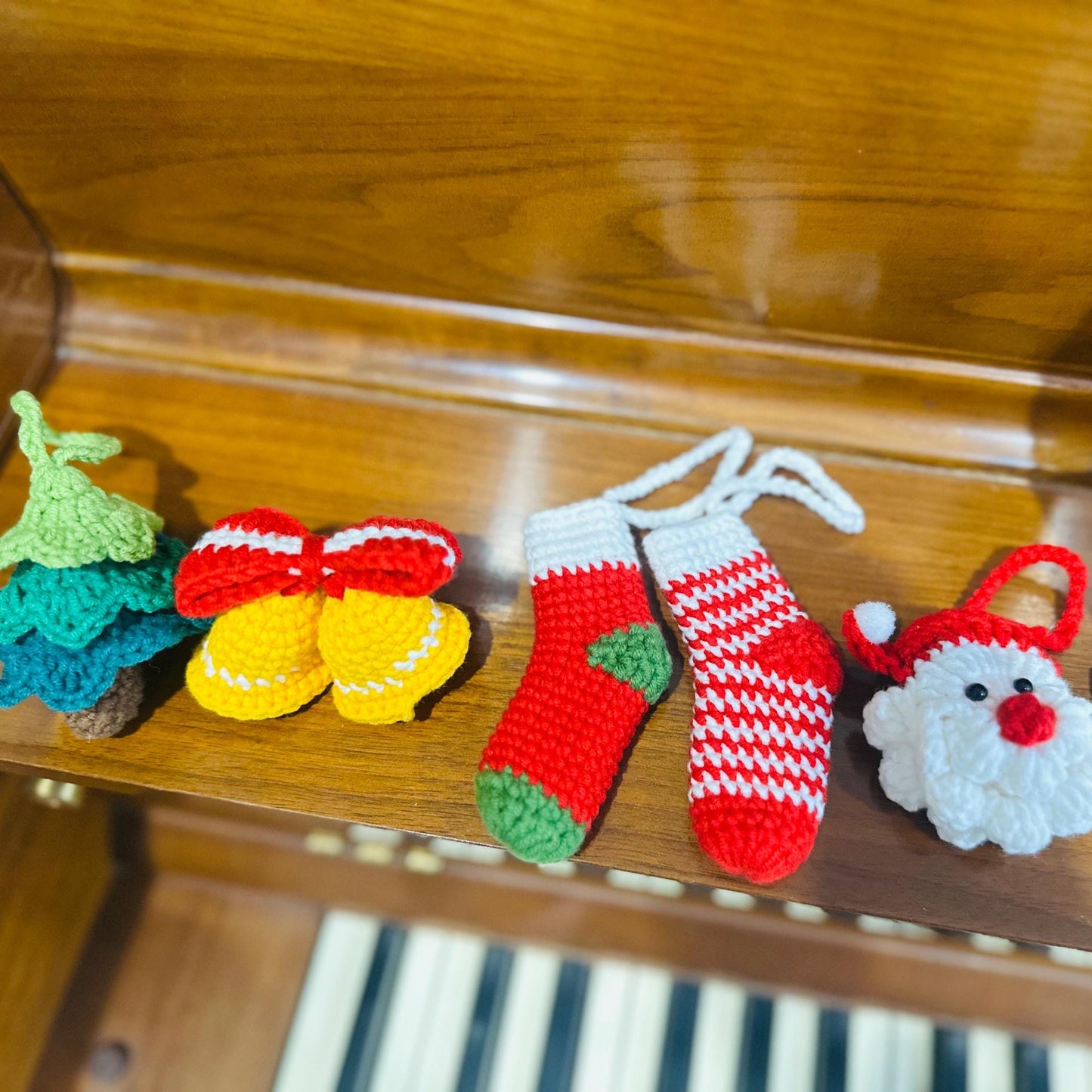 Christmas Boxed Ornaments O-03